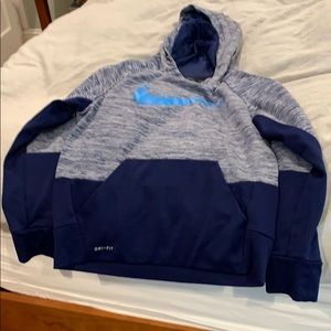 Nike boys dri-fit sweatshirt
